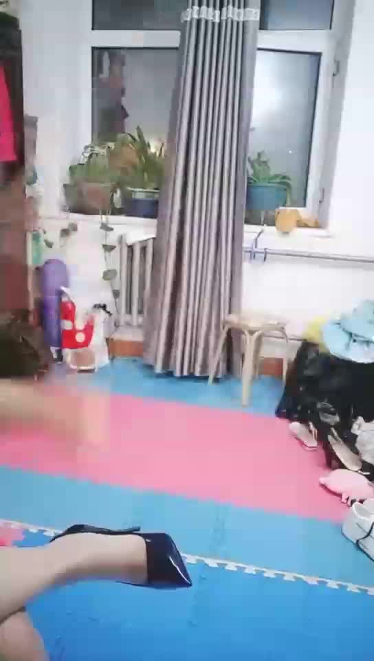 傻逼贱狗被主人虐 下）