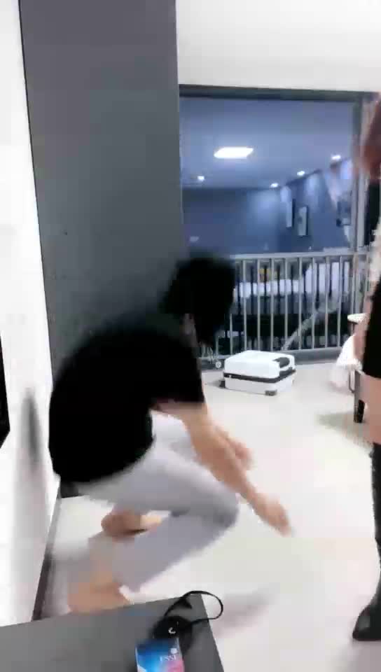 狠虐偷鞋狗