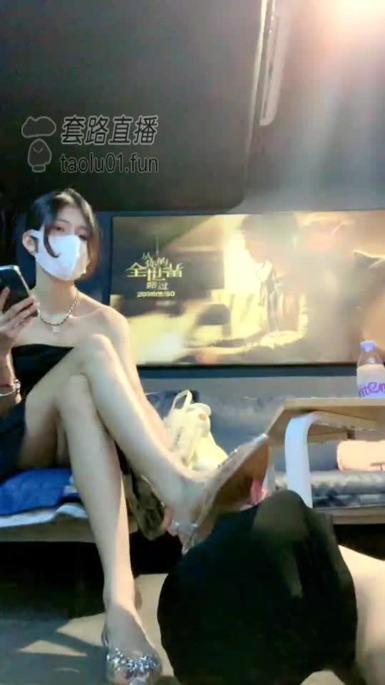 影院 圣水舔内裤白带