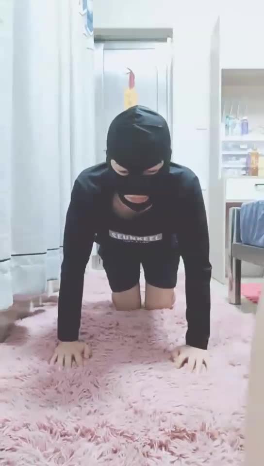 鞭打 骑马 钻跨 闻鞋 恋足