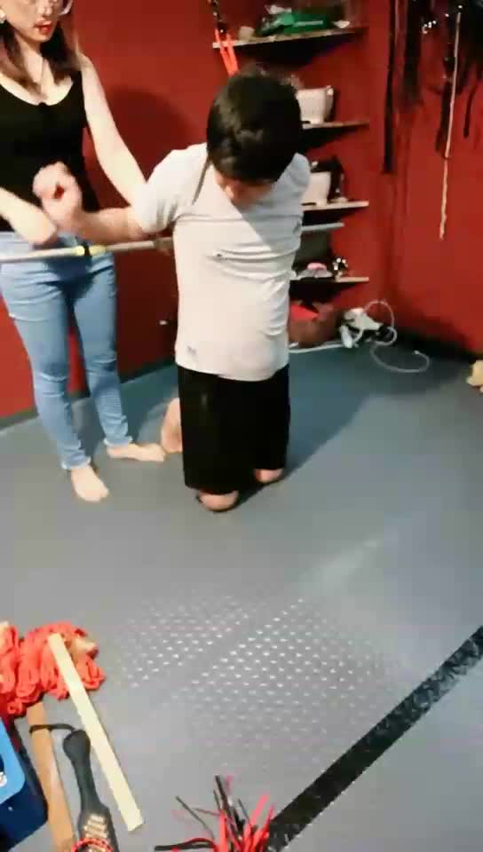 调教耍小脾气的私奴 鼻勾 吊脖 SP 捆绑 绑吊