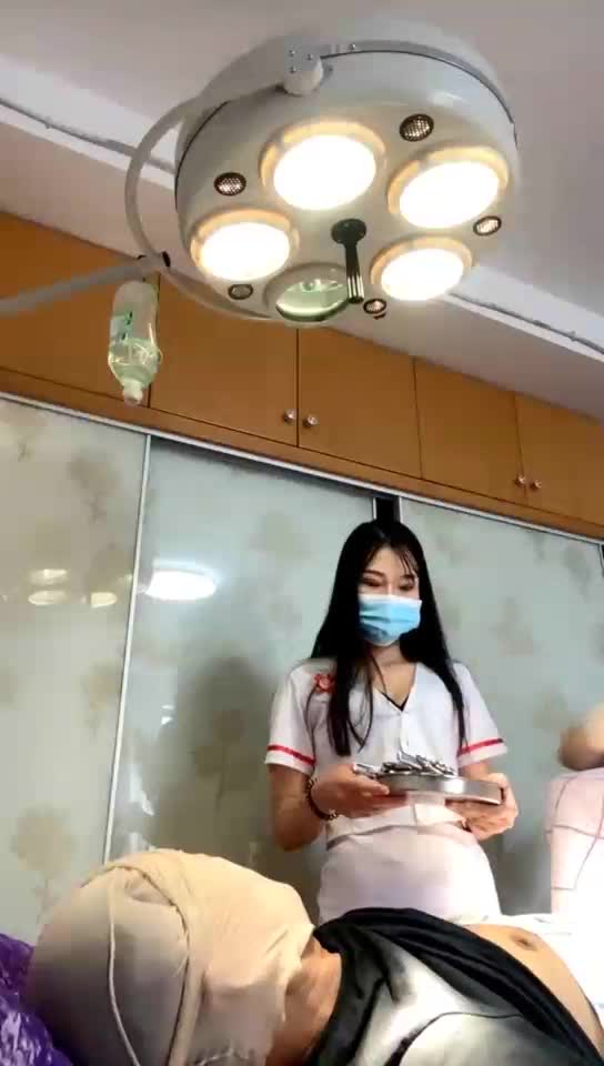 男科扩肛 包皮手术进行中
