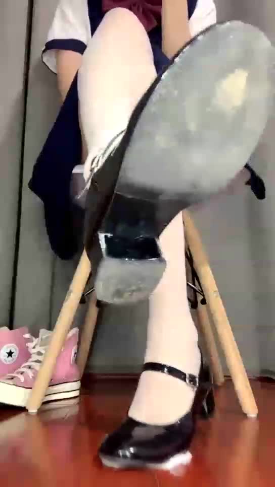 恶魔洗脑寸止 脏鞋底 臭白丝