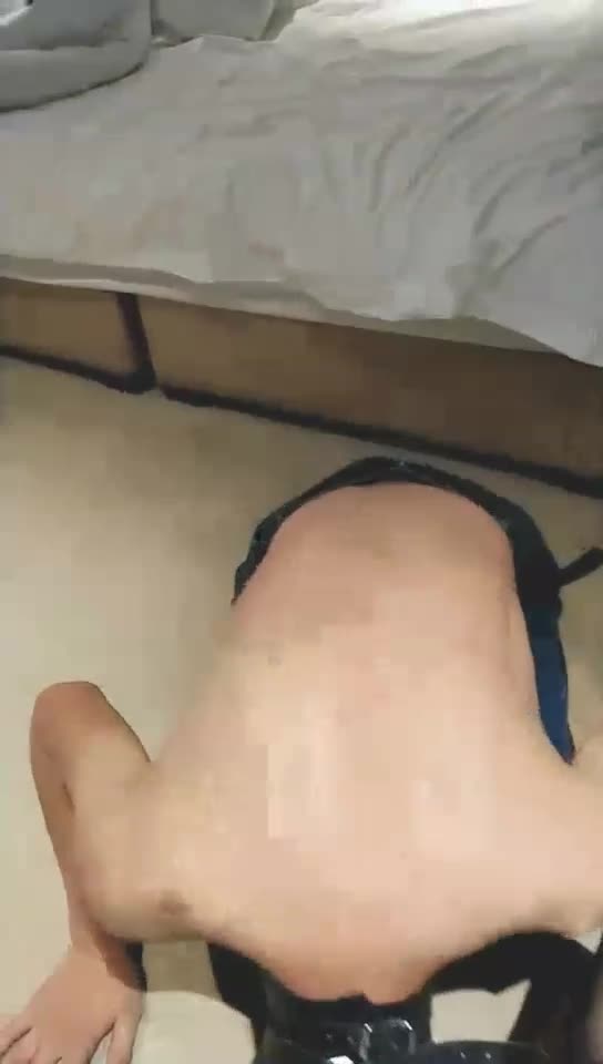 开发新M 深喉 圣水