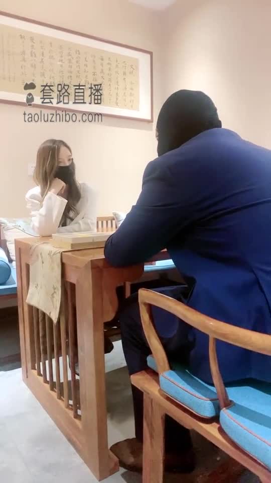 相亲奇遇奇葩男 对方是马桶