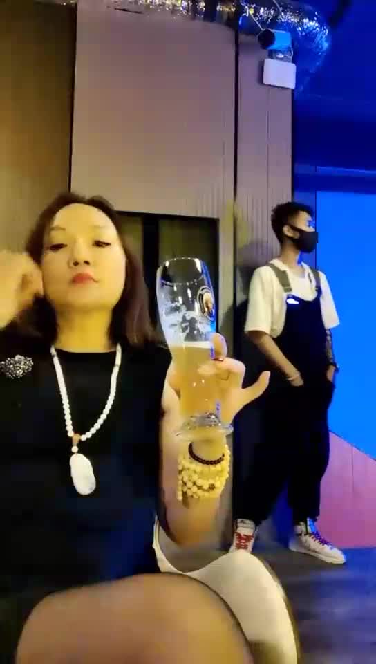 午夜酒吧开发素人