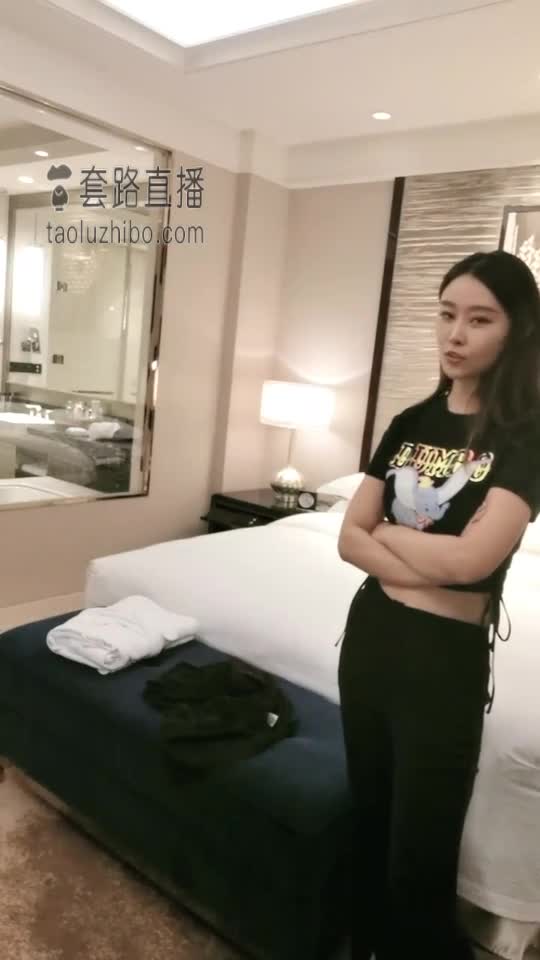 沦落为主人出气筒的傻狗
