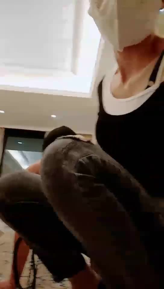 全体高跟踩前胸 肚子后背 狂操狗嘴。虐乳 掐大腿根和手臂