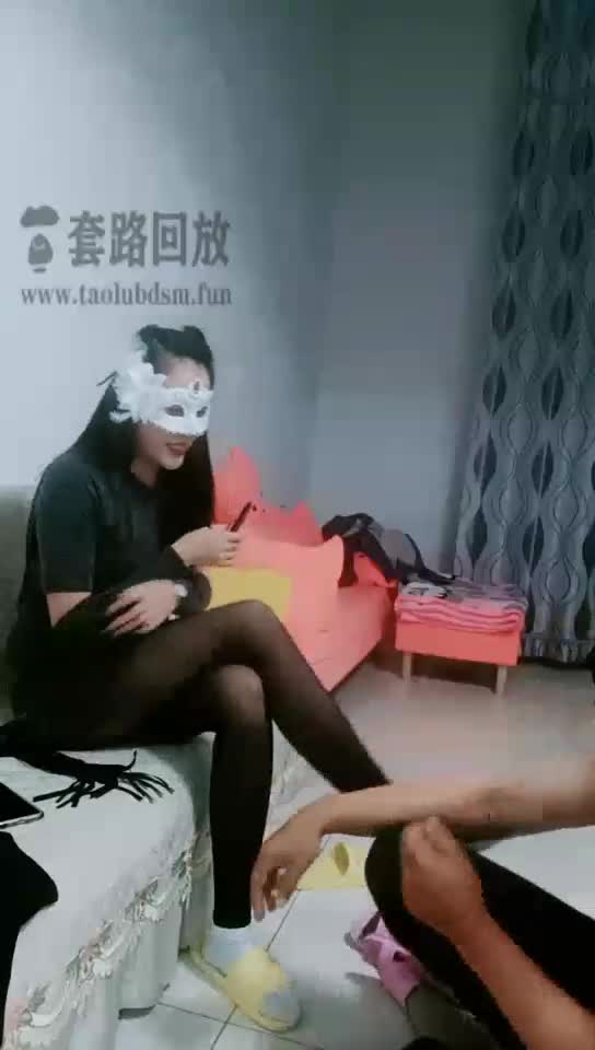 牛奶洗脚喂狗