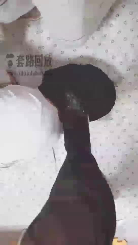 女王狠踩脸 高跟鞋窒息