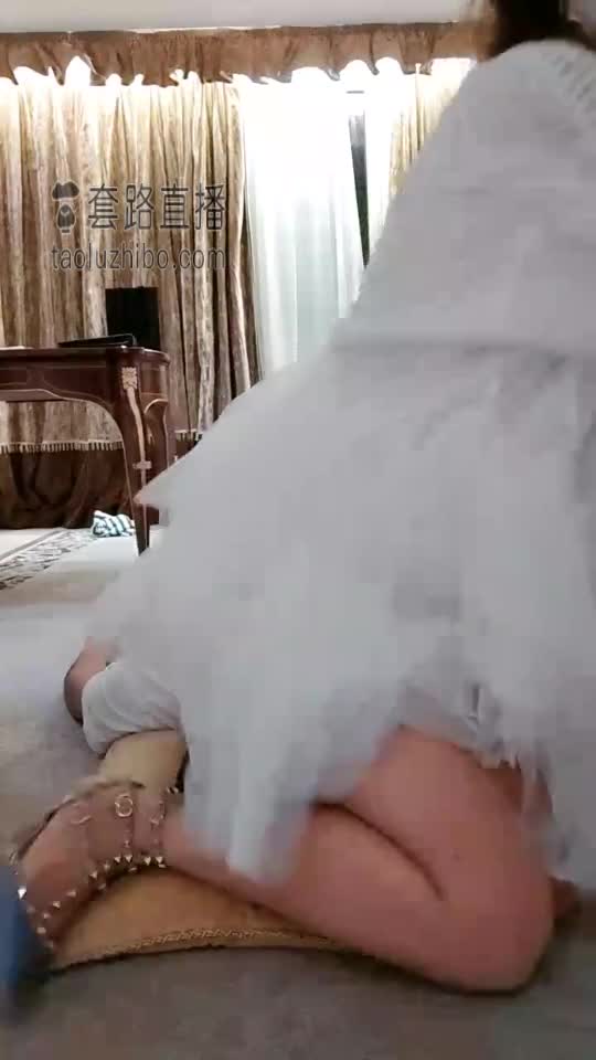 纱裙坐脸 极限窒息 控制呼吸