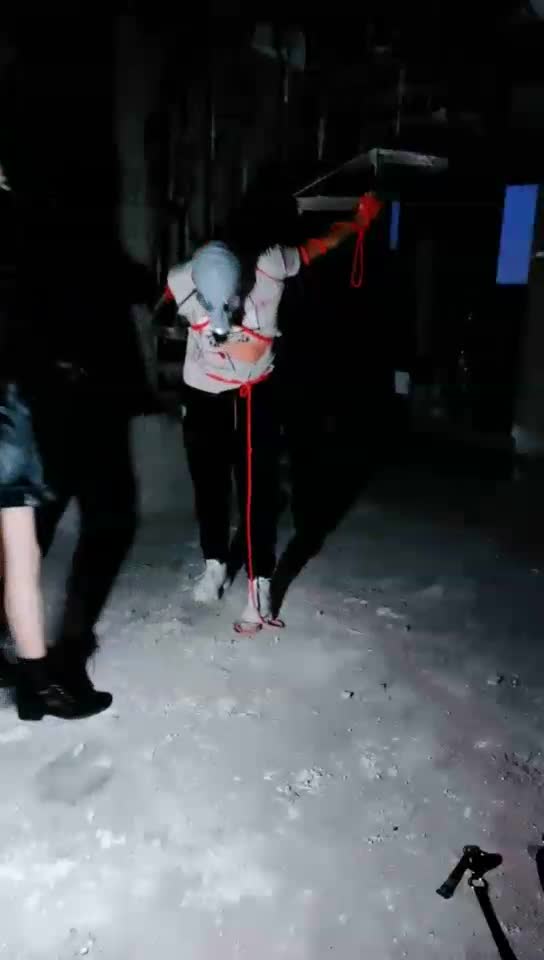 废弃工厂 强制绑架 除臭