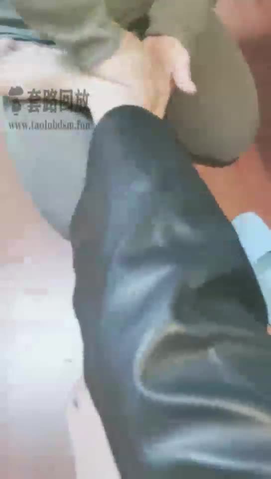 耳光口水