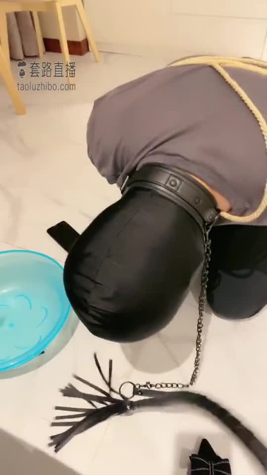 深夜入室小偷内裤贼