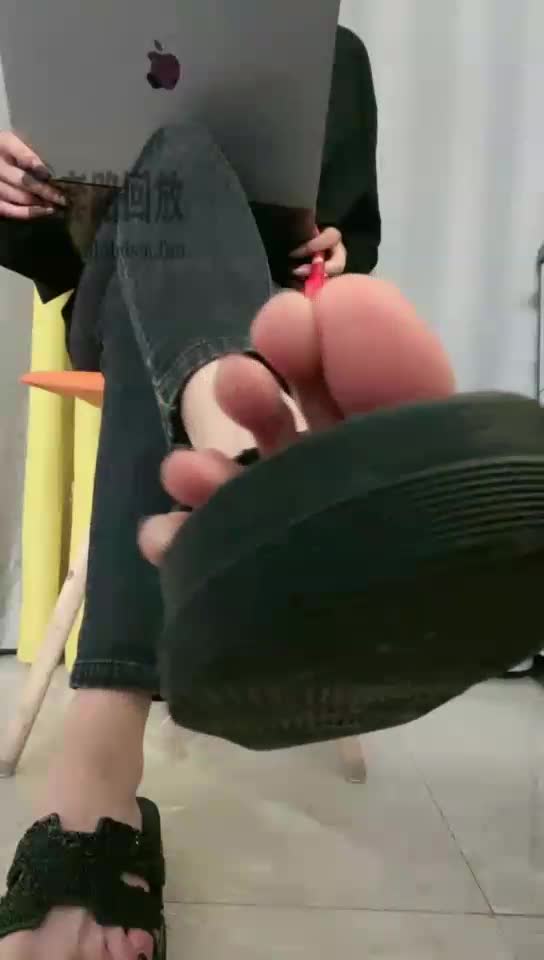 第一视角美足红绿灯