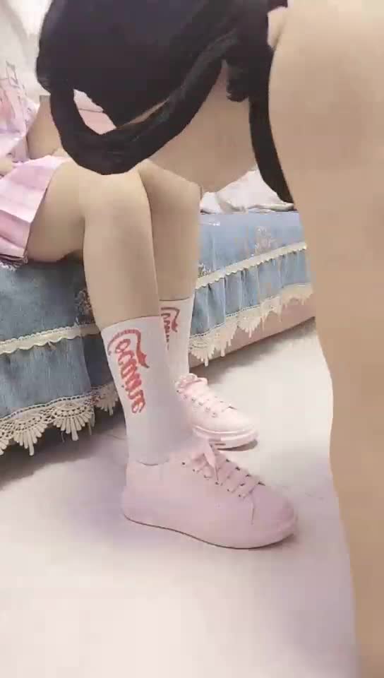 Jk制服玩狗 坐脸 踢裆