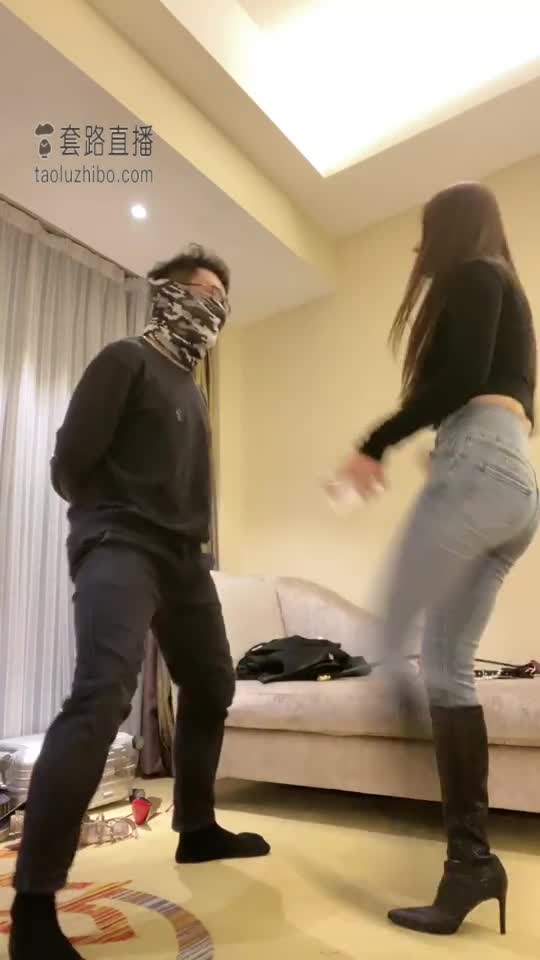 皮靴踢裆 重度