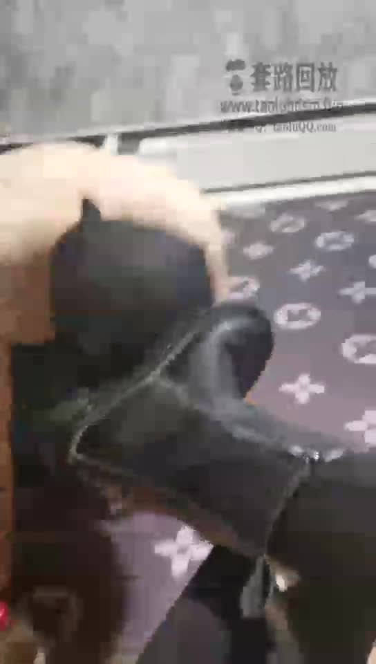 马筒洁理脏鞋底