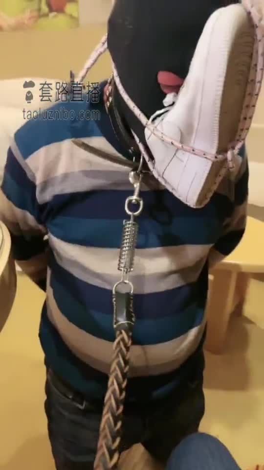 真人版氧气面罩