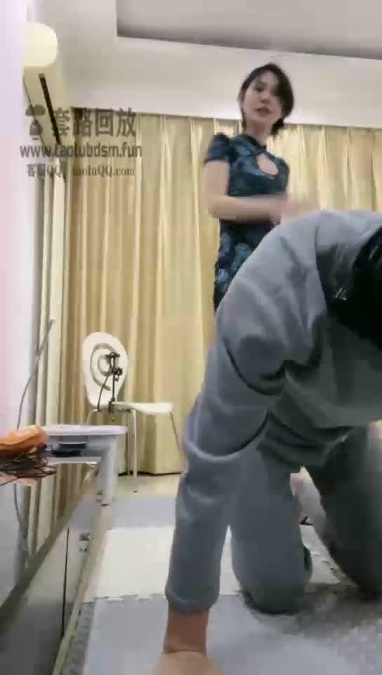 御姐范双主 爆踢贱狗 高跟鞋踩踏