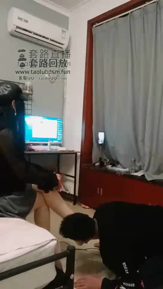 暴力耳光踢裆专场