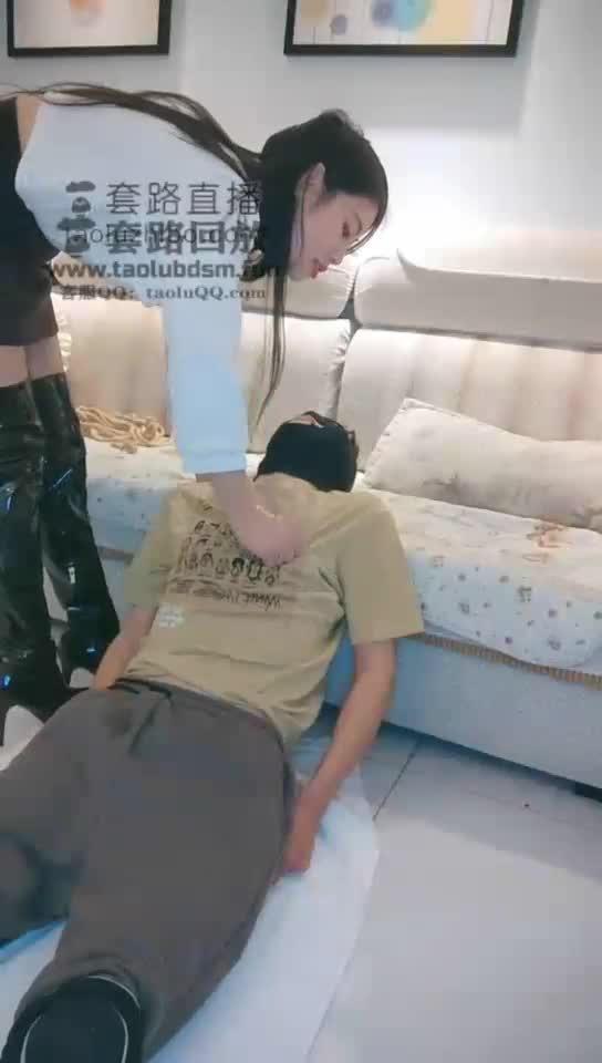 坐脸 第一视角 足交榨金专场
