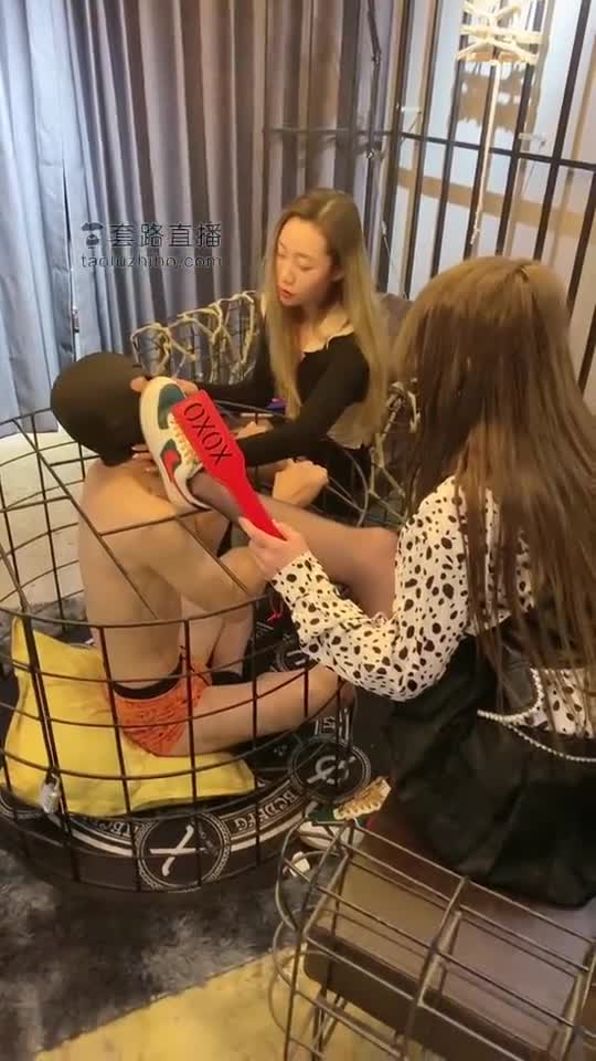 最狠的双S 锁定头部组合耳光 碾手 浓圣水