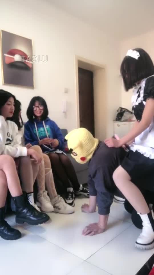 带新素人群调