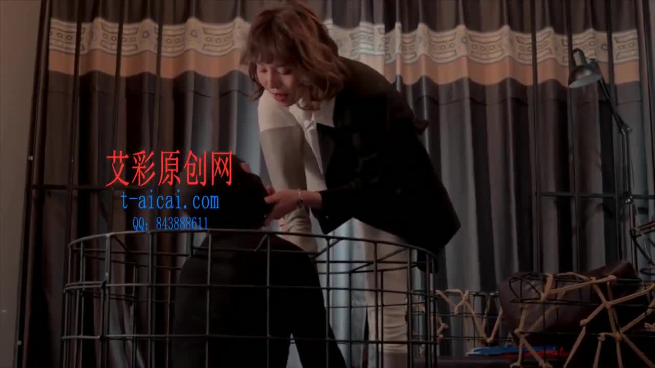 主题刑房 恋足 耳光