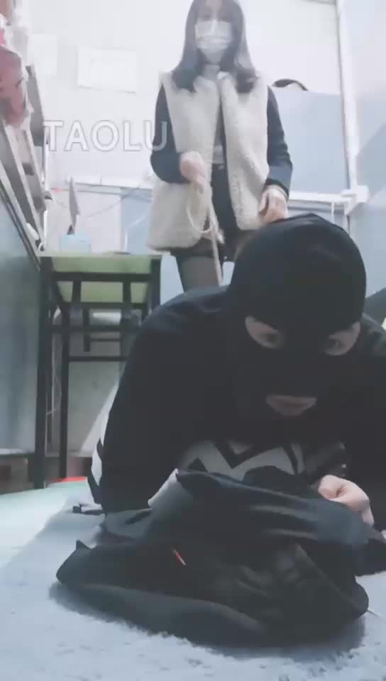 我被女王绑住JJ 强制射精