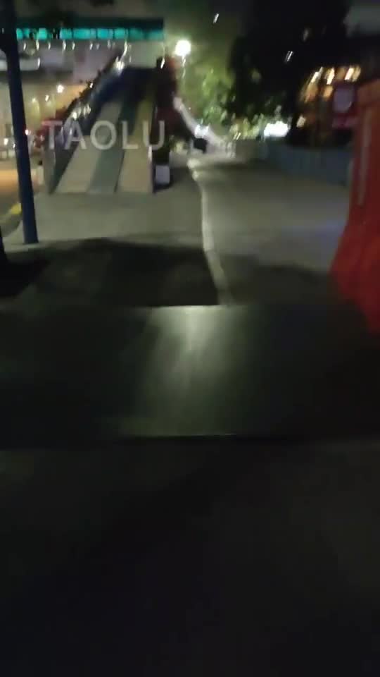 开发路遇小姐姐 真实刺激心跳