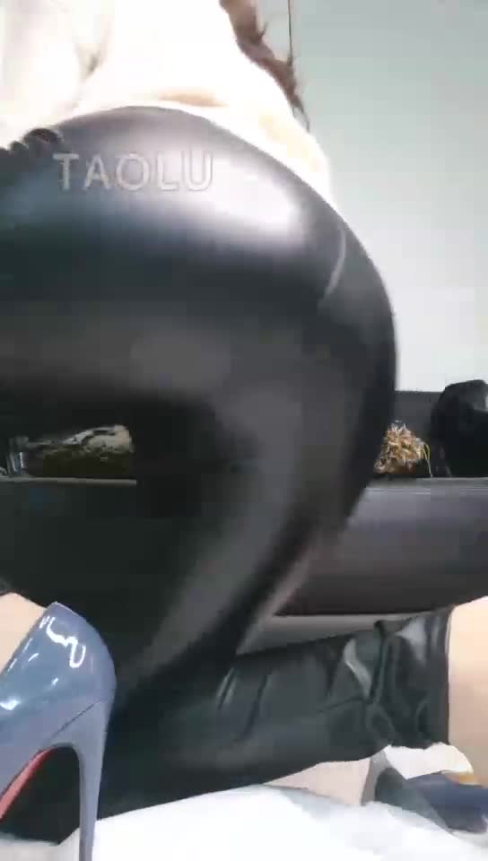 第一视角 皮裤美臀课