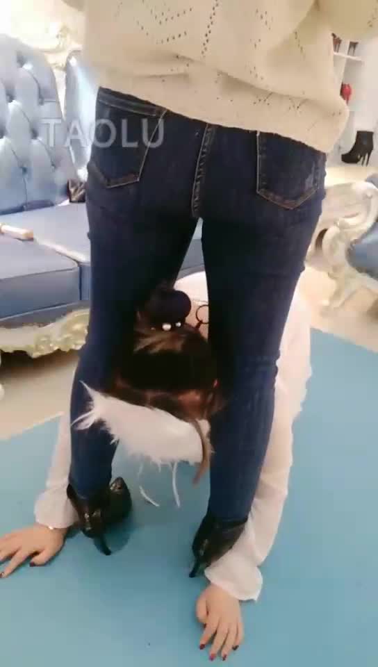 虐素人女孩sp 藤条 踩脸 耳光