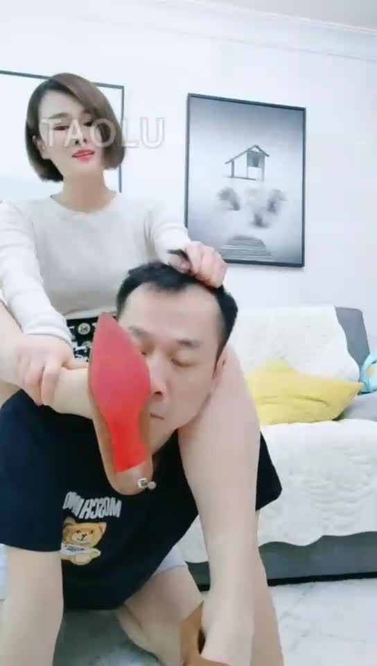 和闺蜜视频 羞辱贱狗 重度耳光 极限口水