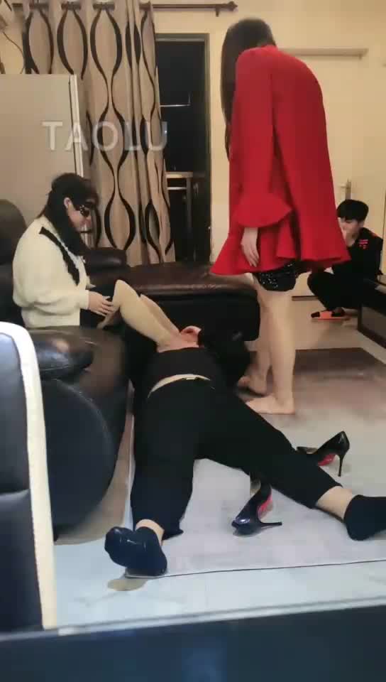 调教奴下奴