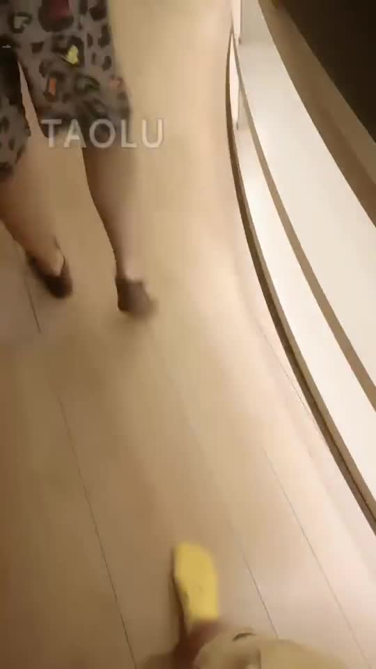 带表弟汤泉调教