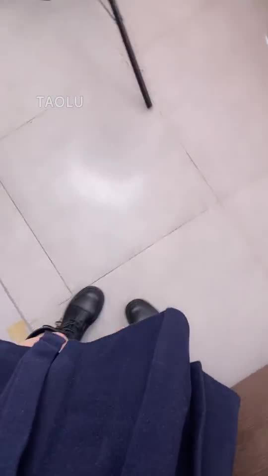 给女奴吃屎