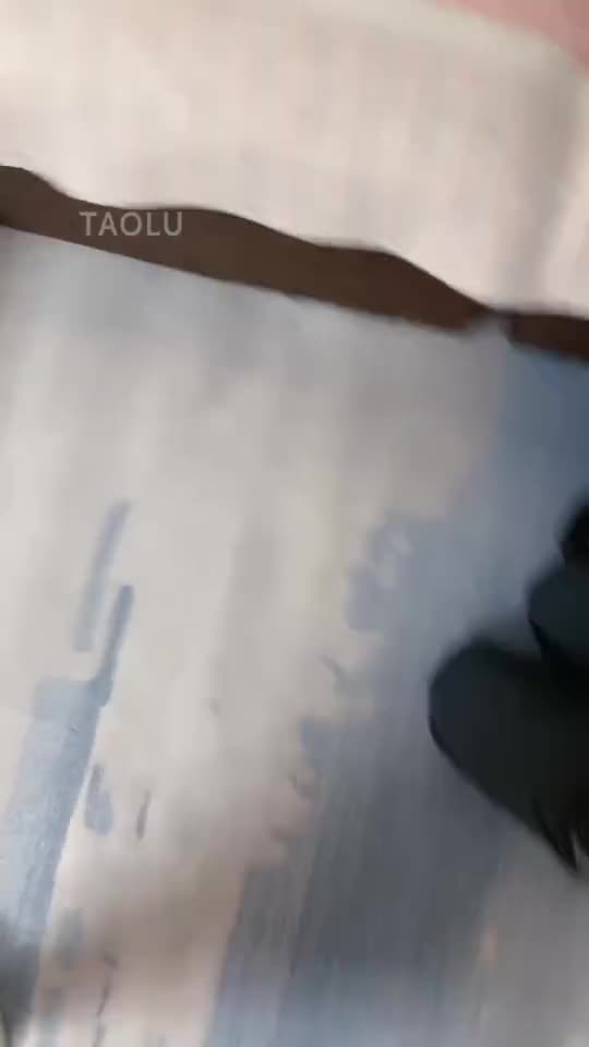 狗奴吃屎之后跳跺肚子 电击折磨