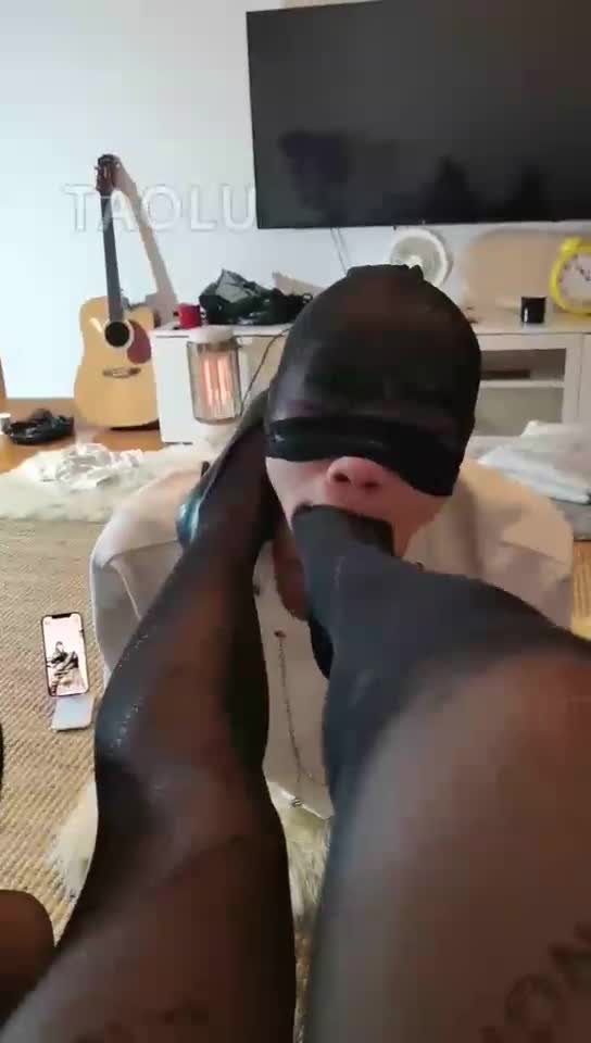 狗子给双主舔脚专场