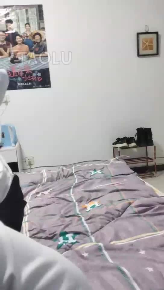 午夜犯贱的母狗