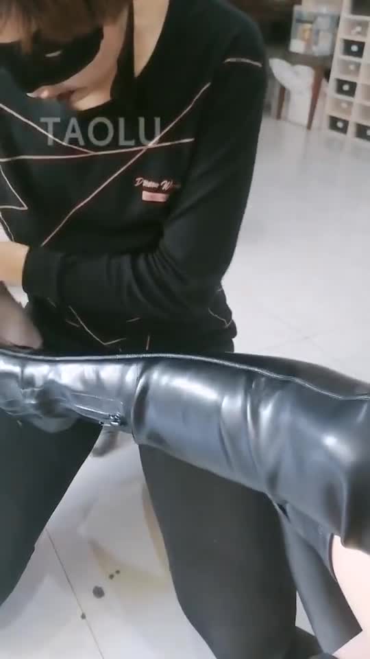 舌头打鞋油 鞋尖插狗嘴 吞鞋油