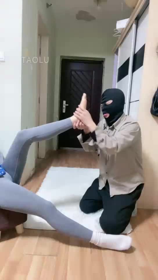 深喉到底 废物滚进来