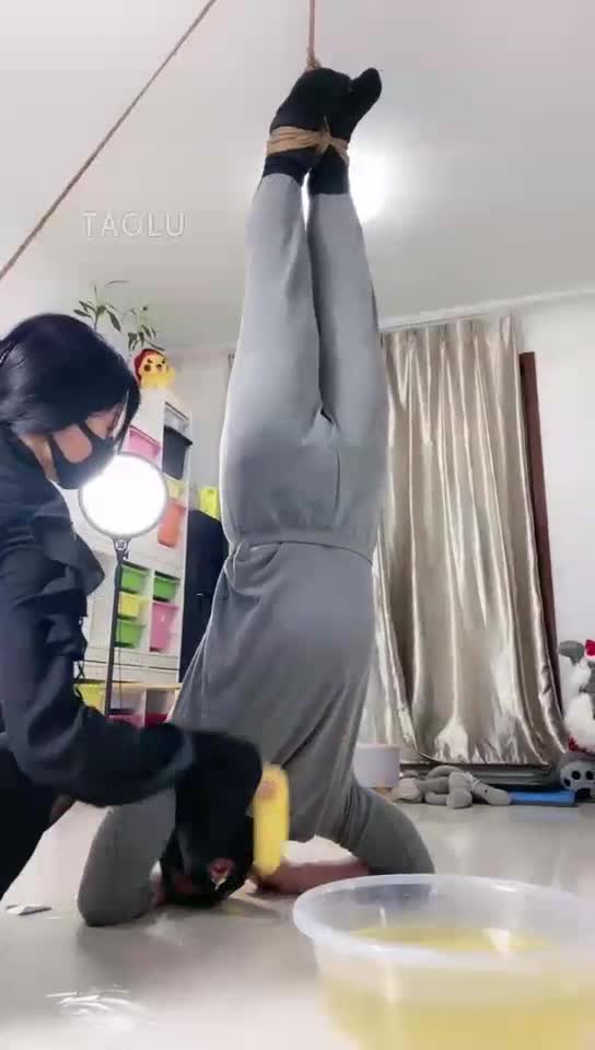 全体重倒吊