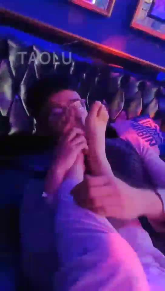 睡衣小姐姐 KTV调教
