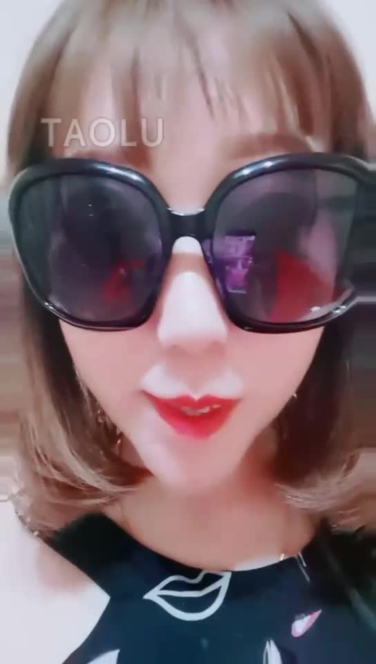 骚母狗床上伺候