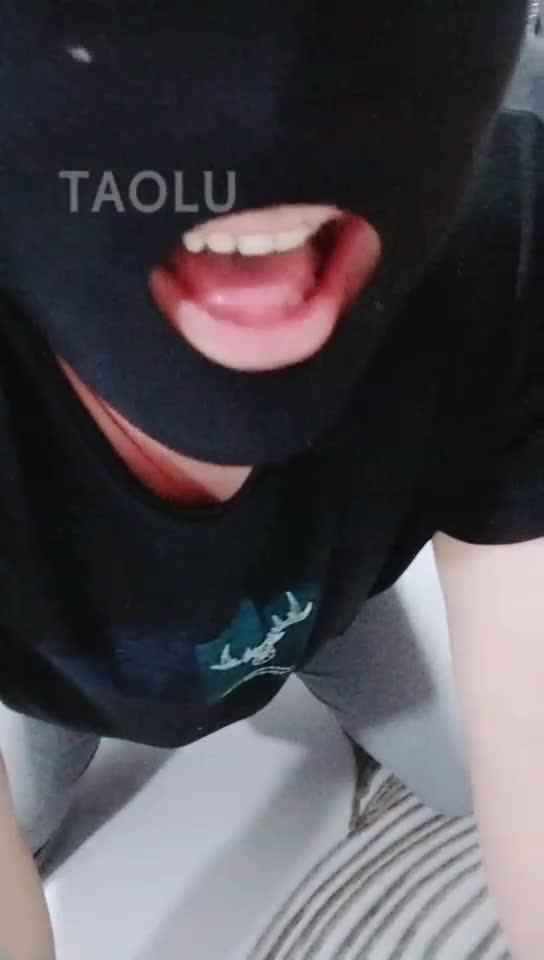 强迫舔鞋 吃黄金
