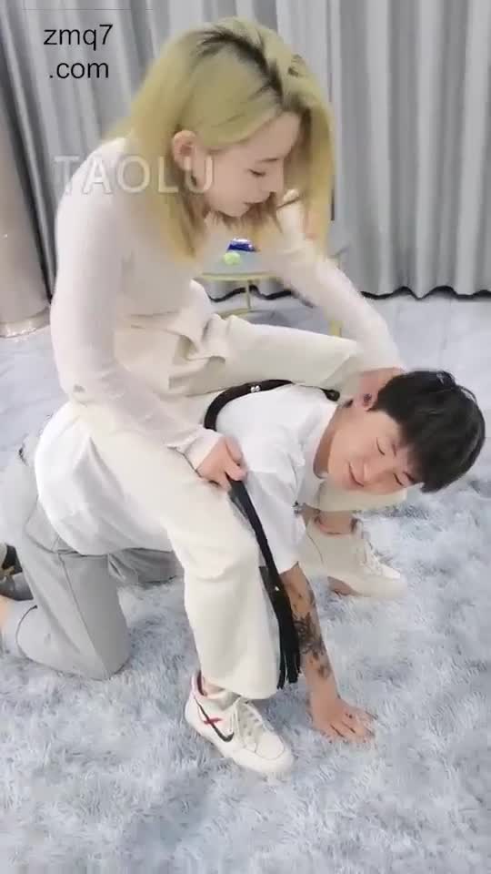 酒醉回家 贱奴挨打
