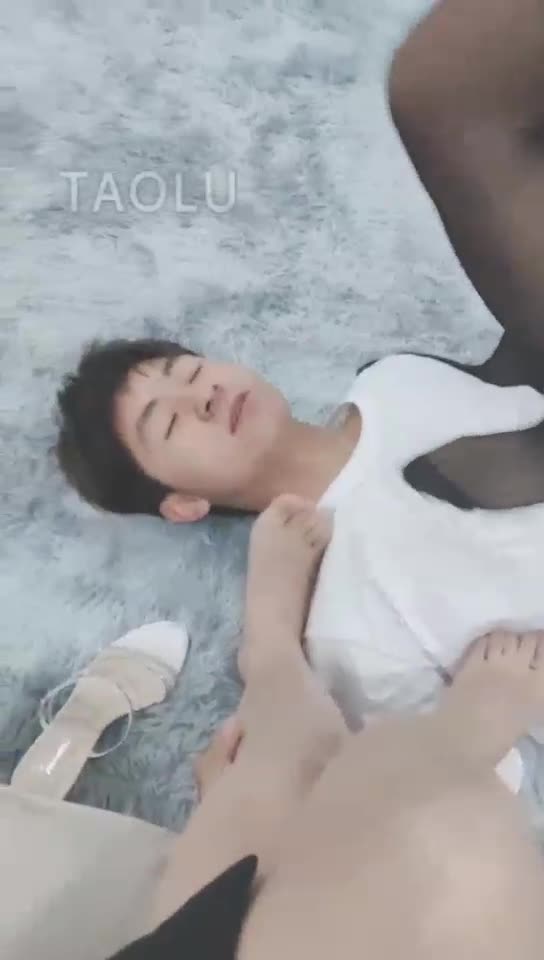 闺蜜的男朋友好玩