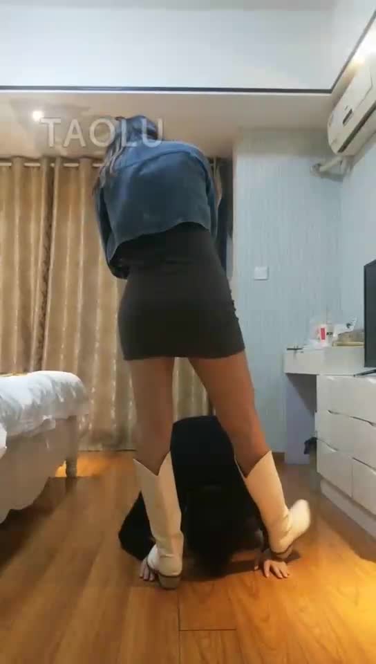 调教一个小骚狗
