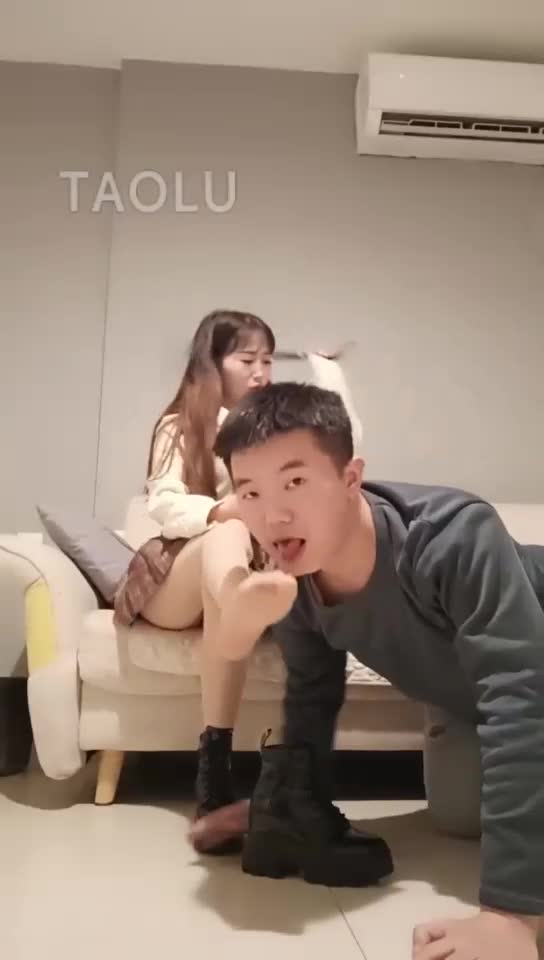 恋足专场 耳光 踩踏 舔脚